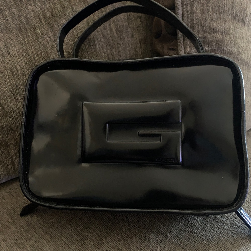 MINI GUCCI BLACK PATENT PURSE🍃🌹🍃🌹